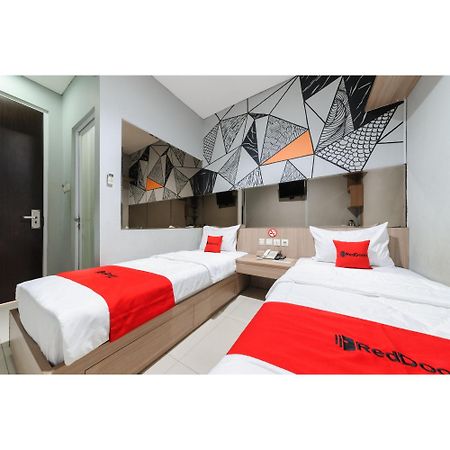 Reddoorz Plus Near Grand Indonesia Jakarta Exterior foto